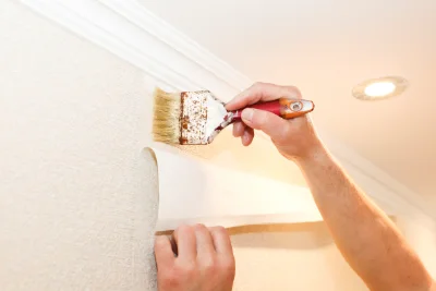 Pose de papier peint à Venoy — revêtements muraux et toiles de verre